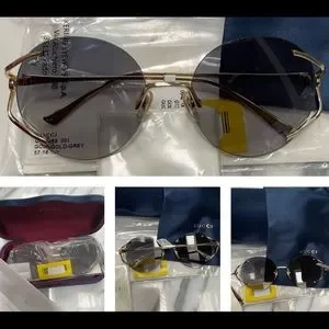 Gucci | Accessories | Gucci Sophisticated Sunglasses With  display picture 3